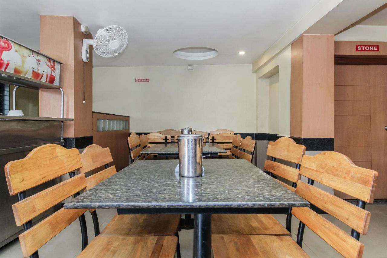 Oyo 30537 Hotel Megharaj Bijapur  Exterior photo