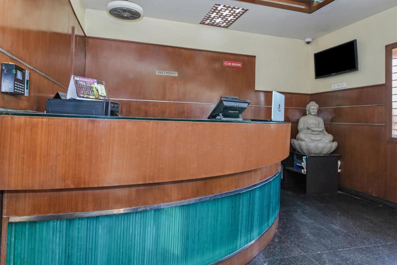 Oyo 30537 Hotel Megharaj Bijapur  Exterior photo